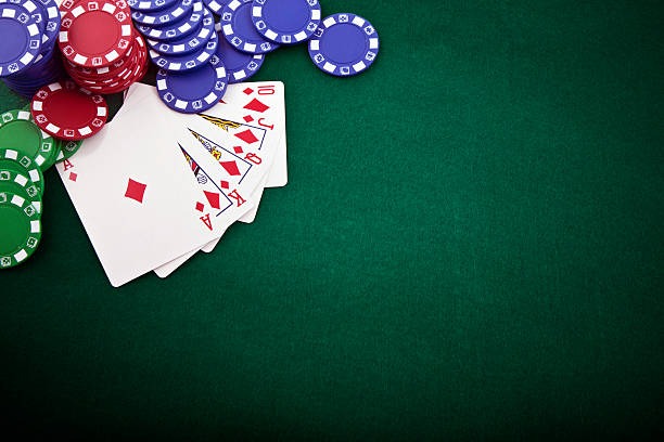 Qiu Qiu hand rankings chart and betting interface